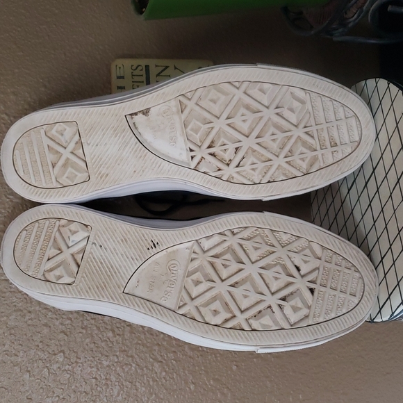 VGUC- Women’s Leather Shimmer Leopard Print Chuck Taylor All Stars - Picture 7 of 9